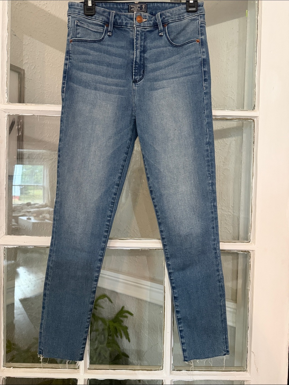Abercrombie & Fitch Light Wash Women’s Jeans - Blue